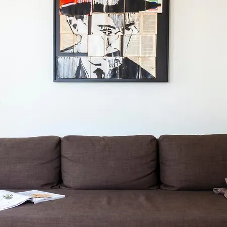 Plum Guide - The Fable Collage Apartament