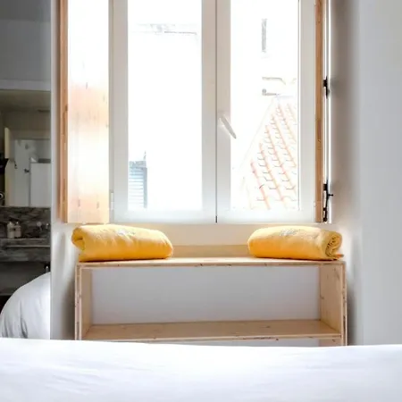 Apartament Plum Guide - The Fable Collage Lizbona